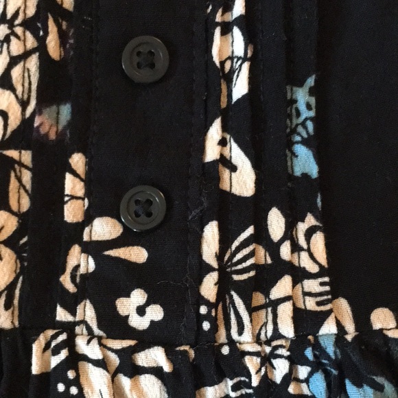 Lauren Conrad blouse - Picture 3 of 4